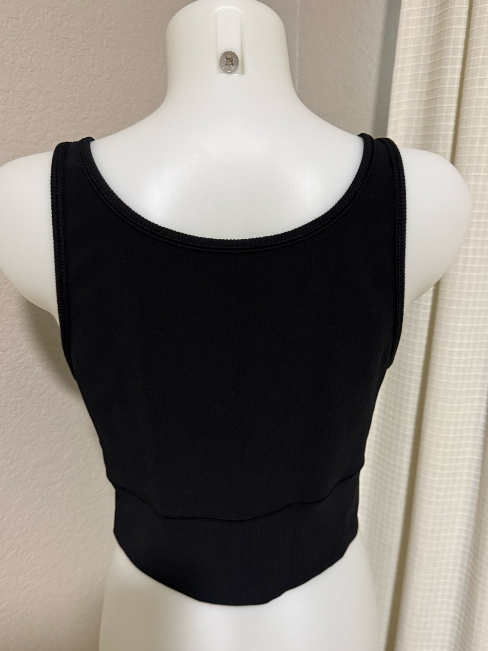 lululemon athletica Black Ribbed Power Pivot Tank - Picture 1 of 8